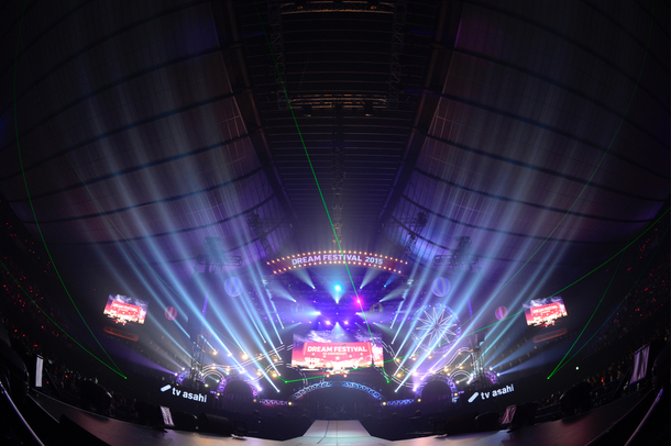 関ジャニ∞のステージで幕を開けたドリフェス3日目 (c)テレビ朝日ドリームフェスティバル2015