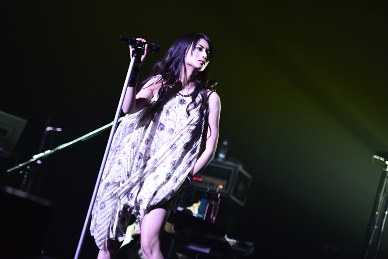 柴咲コウ、Live Bly-ray＆DVD「Ko Shibasaki Live Tour 2013 ～neko's live 猫幸 ...